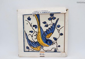 Azulejo Produção Viúva Lamego Pássaro Amarelo e Azul com embalagem