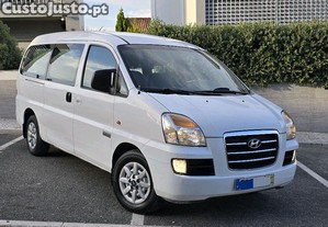 Hyundai H-1 2.5CRDI de 9 lugares - 07
