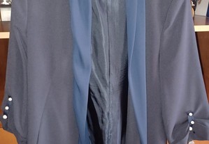 Blazer azul com lenço incorporado da Zara