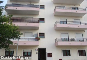 Apartamento T2 com varandas na Quinta de Betunes