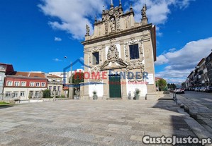 Apartamento t3 junto à igreja de s. Vicente