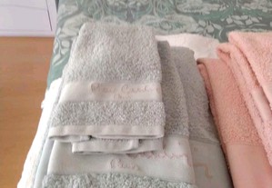 Conjunto de 3 toalhas Pierre cardan