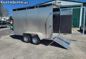 Atrelado Reboque Especial Animais Vivos Bovinos Ovinos Caprinos Em Chapa De Aluminio Forrado Contraplacado Maritimo Novo 2700 kg