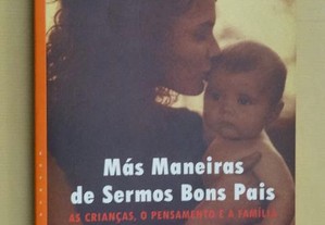 "Más Maneiras de Sermos Bons Pais" de Eduardo Sá