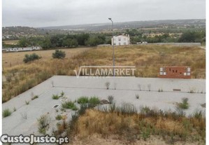 Terreno misto da banca com 628 m2 situado em Alvito - Beja- Alentejo