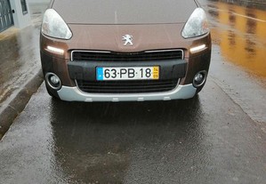 Peugeot Partner 5 lugares outdoor