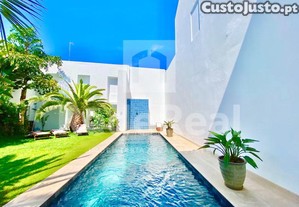 Moradia T10 Na Baixa Com Piscina E Garagem