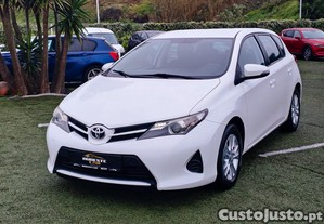 Toyota Auris 1.4 D4D ACTIVE +AC 90CV DIESEL 2014