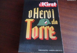 "O Herói da Torre" de Hans Hellmut Kirst