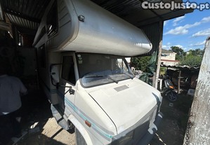 Fiat Ducato 2.5D autocaravana em bom estado geral 240.000km ano 1990