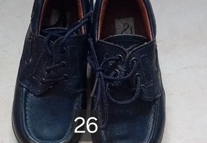 Sapatos 26 azul escuro "ótimo estado"