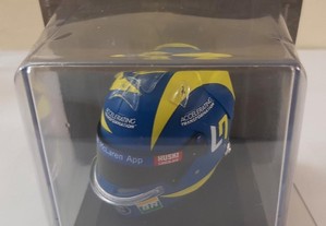 Lando Norris capacete 1:5 Spark F1 2019