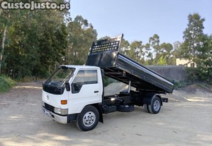 Toyota Dyna 250 Ligeira basculante 3.5CC