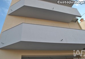 Apartamento T3 em Quinta do Conde de 94,00 m²