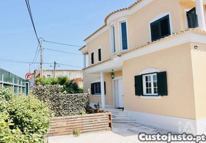 Casa / Villa T6 em Alhos Vedros de 228,00 m²