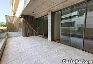 T1+1 de Luxo com Terraço   Condomínio Fechado em Mafamude, Vila Nova de Gaia