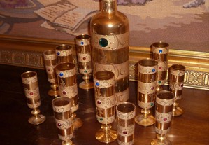 Garrafa e 12 copos em vidro Murano ouro