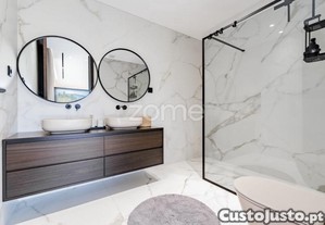 Moradia T4 De Luxo C/ Piscina E Jardim Interior...