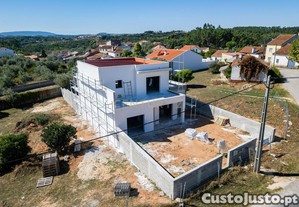 Moradia T4 em Ourm   Espao, Conforto e Qualidade de Vida a 5 minutos do Centro