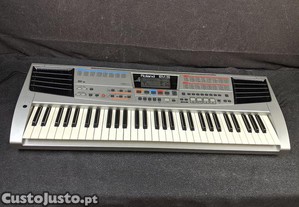 ROLAND EM15 teclado 61 teclas Arranger
