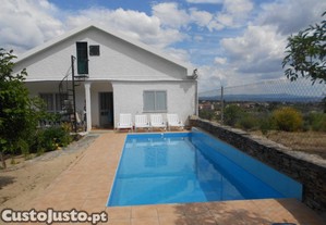 Moradia com piscina Aguieiras Mirandela
