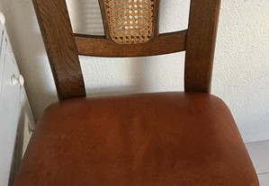 Cadeiras com palhinha natural