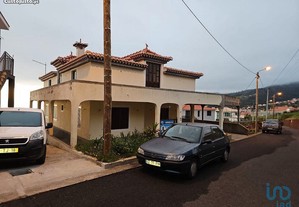 Casa T5 em Madeira de 138,00 m²