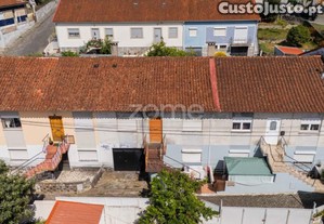 3 Moradias Em Banda Com Logradouro, Em Dume -...