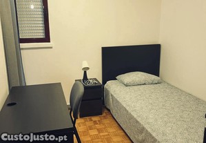Quarto em Évora - Horta das Figueiras - raparigas apenas