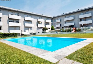 Viana Pool Apartment - apartamento novo férias