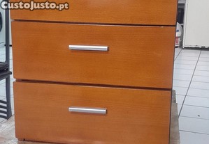Mesinha de cabeceira n 3