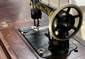Máquina de costura ,Marca White Sewing Machine