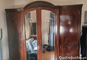 Moveis de quarto e cadeiras de sala
