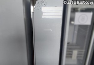 Armrio refrigerado esttico 400L para conservao de congelados (600x585x1855mm)