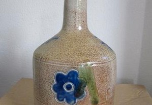garrafa decorativa em grés