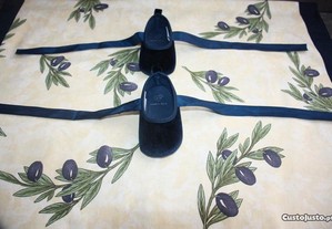 Sabrinas azuis de veludo com fitas de seda ZIPPY tamanho 18-19