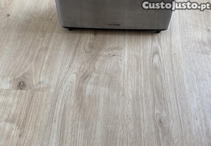 Lote com torradeira e tostadeira, com OFERTA de termo eltrico NOVO