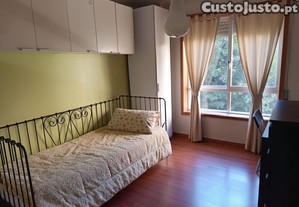 Quarto para menina estudante em Ramalde