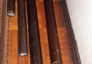 Varões duplos em madeira com argolas