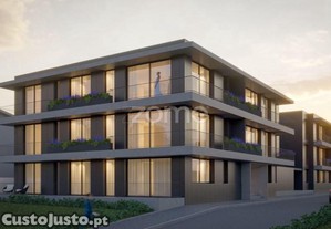Apartamento T2 Novo C/Varanda E 2 Lug. Garagem...
