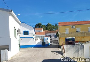 Casa para recuperar em Armadouro, Pampilhosa da Serra