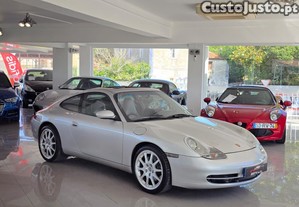 Porsche 996 Carrera 4 Coupé - 00