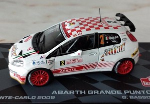 * Miniatura 1:43 Fiat Abarth Grande Punto S2000 Rally de Monte Carlo 2009