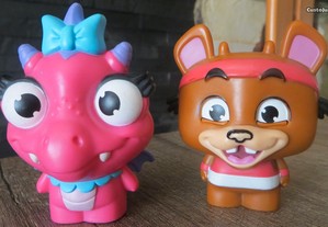 Bonecos personagens 1 Dragão Bebé e 1 Urso Kung Fu - Medida: 9 x 7 cm - Oferta 2 DVD´s