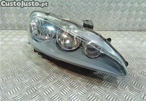 FAROL DIANTEIRO DIREITO Alfa Romeo 147 190 2004
