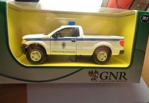 Carro Miniatura Guarda Nacional Republicana Of.Env