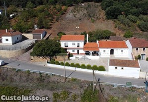 Casa / Villa T4 em Rio Maior de 240,00 m