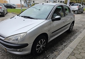 Peugeot 206 1.1