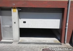 Lugar De Garagem - Junto Ao Hospital Santos Silva