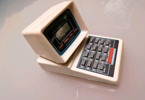 Calculadora e afia antiga forma PC